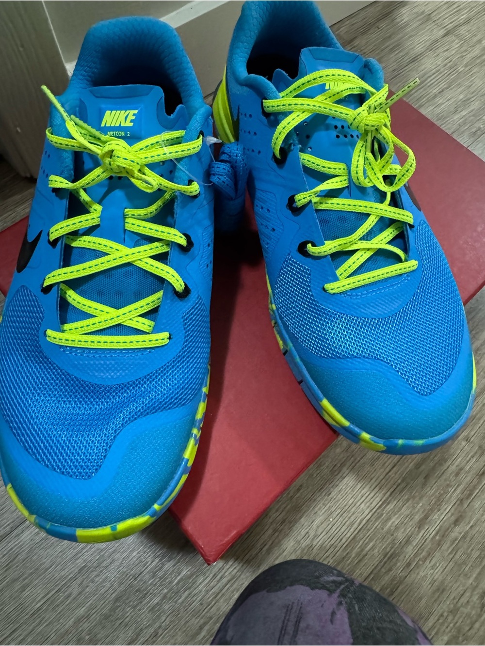 BNWOT never worn Nike metcon 2 amp women’s sneakers size 7.5 blue